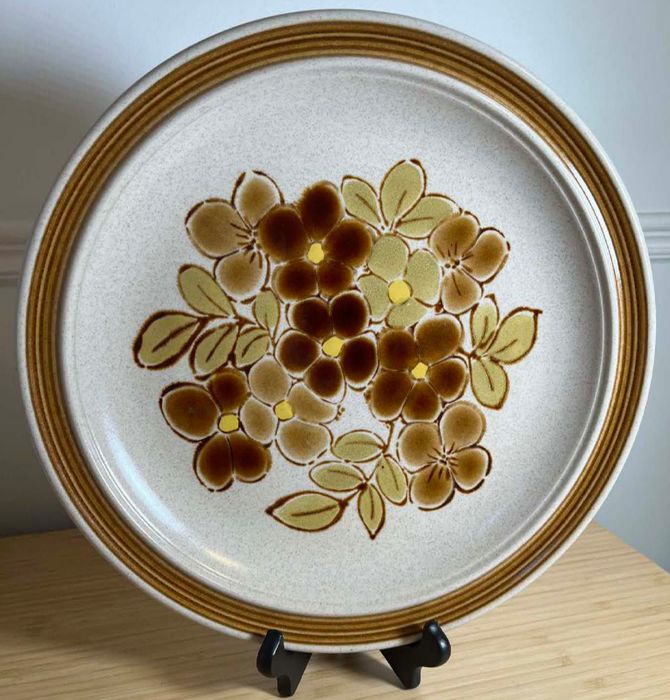 Vintage Yamaka Stoneware Plate